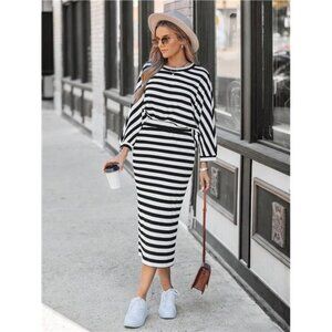 Wildara Women's Batwing Sleeve Loose T-Shirt + Women's Striped Fitted
